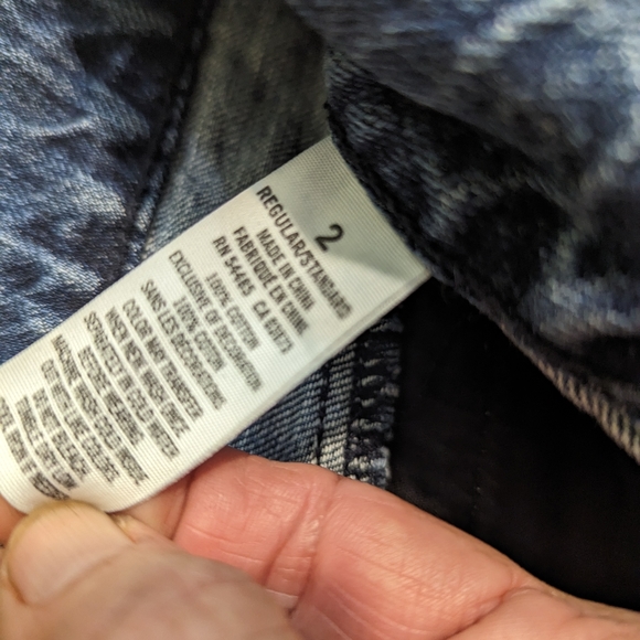 American Eagle Denim Shorts size 2 zipper front pockets CUTE! - Picture 6 of 9